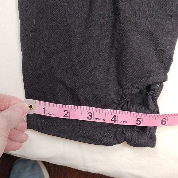 Torrid women's capris size 5 - Picture 8 of 11